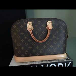 Louis Vuitton Monogram Canvas Handbag - Brown and Tan